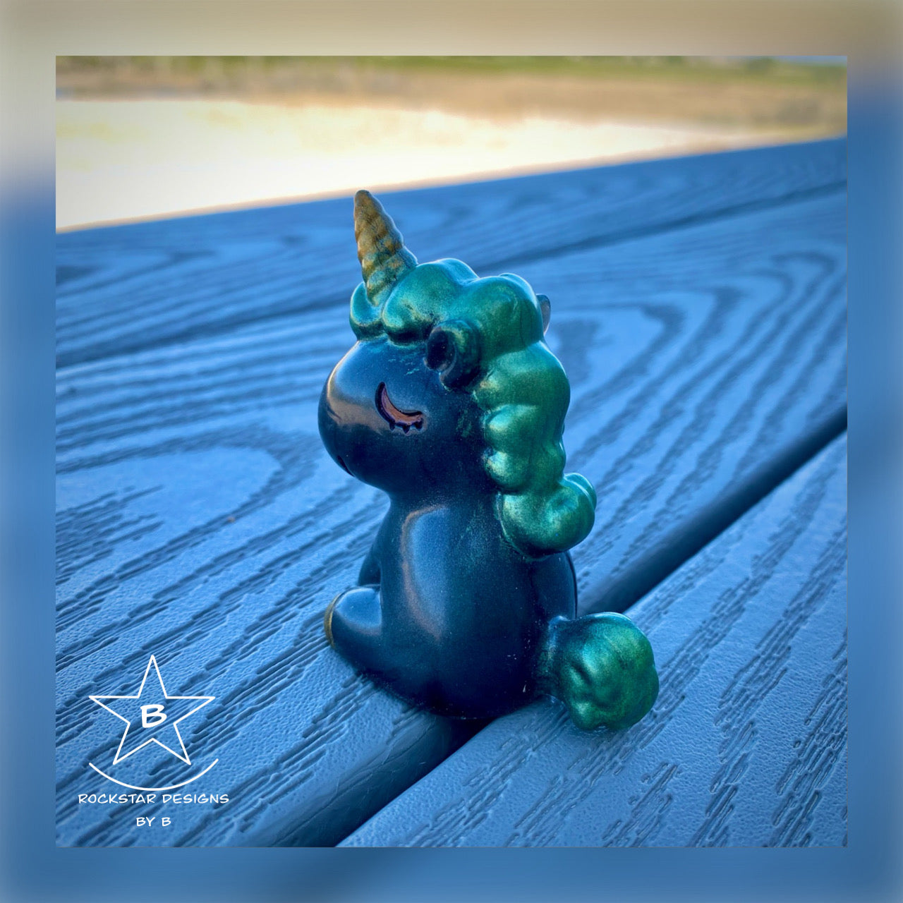 Resin Unicorn - Metallic Black and Green - 2.5 inch