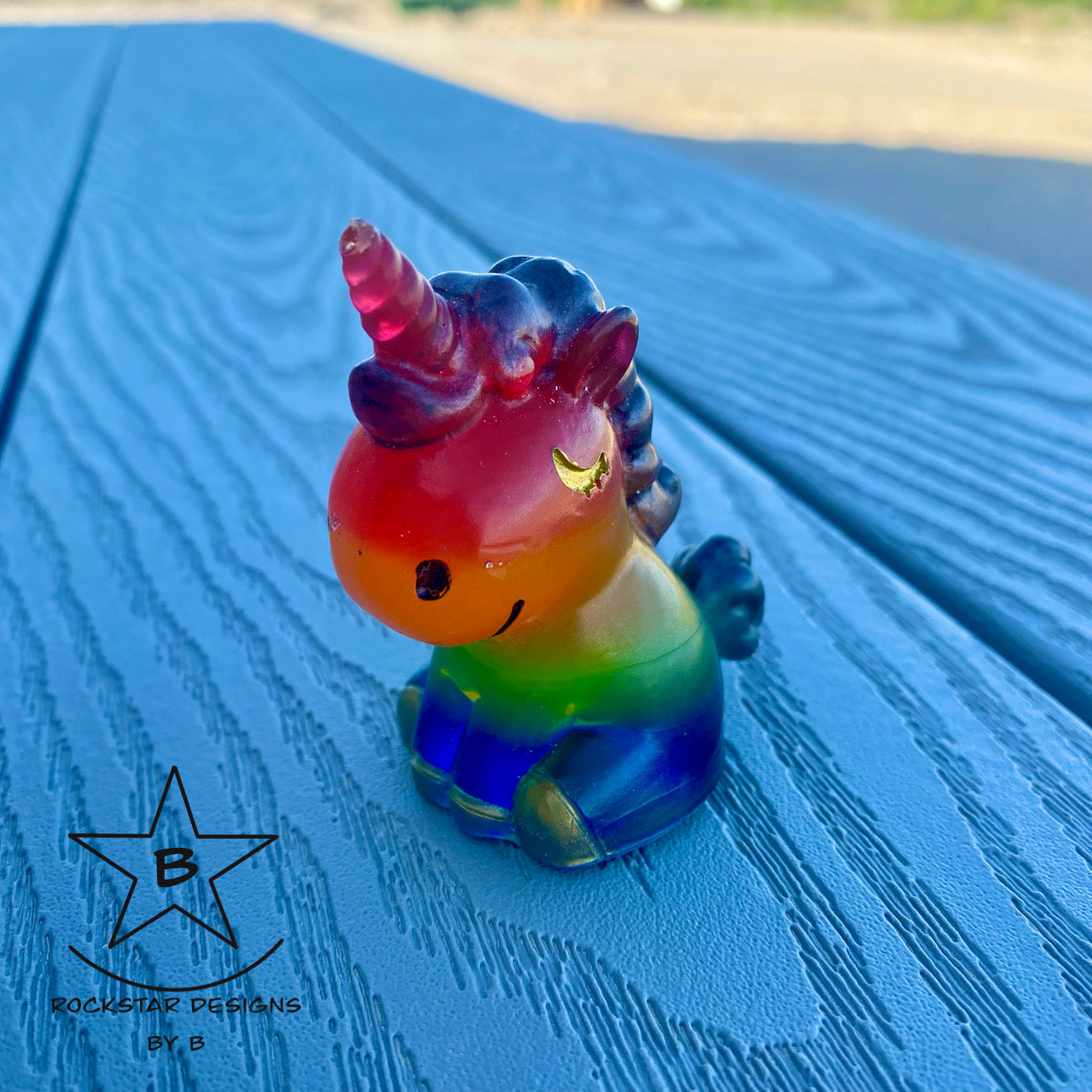 Resin Unicorn - 2.5 inch Rainbow