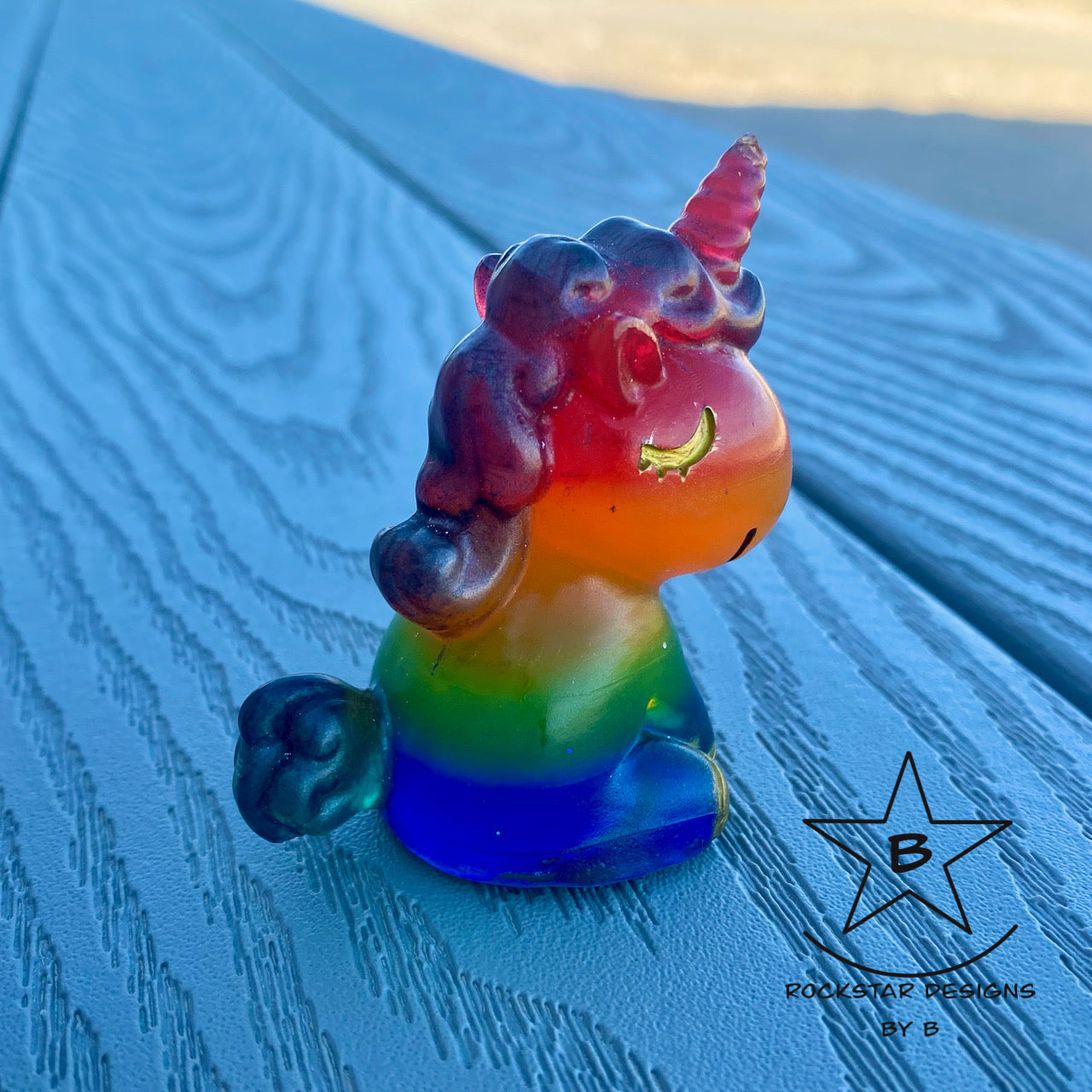 Resin Unicorn - 2.5 inch Rainbow