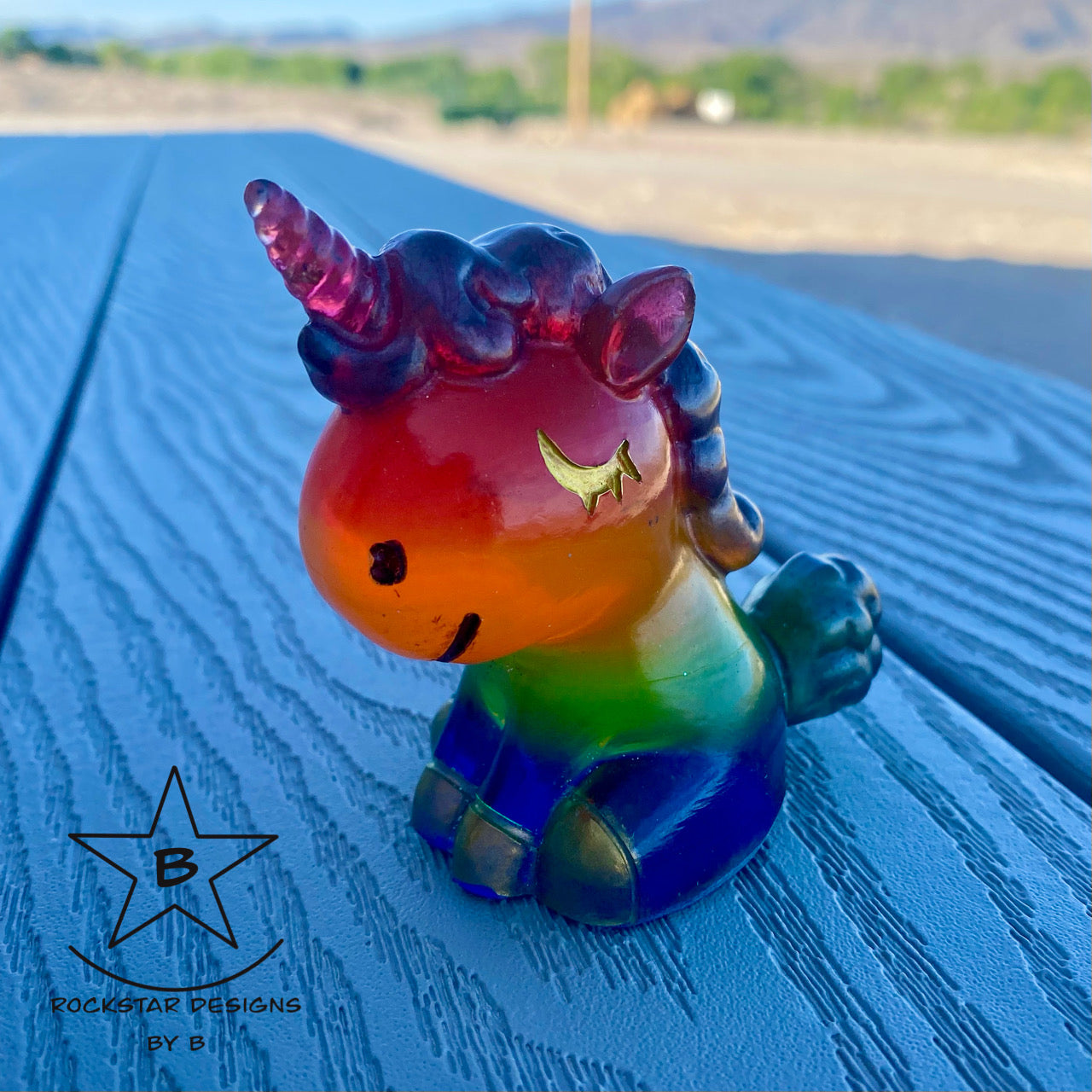 Resin Unicorn - 3 inch Rainbow